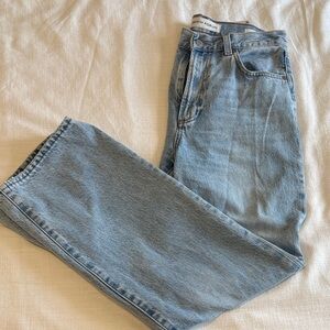 NWOT Aritzia Denim Forum High Waist Jean